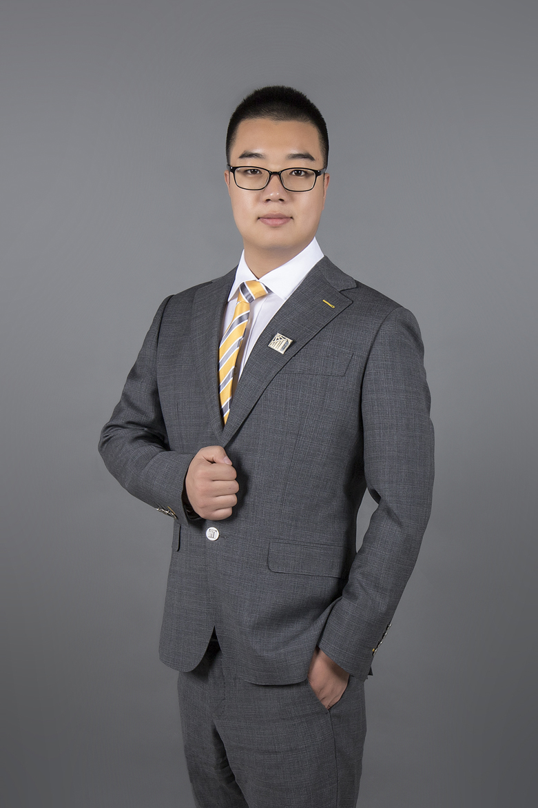 营销总监尤亮飞